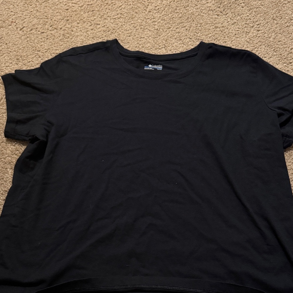 Columbia Men's Classic Black Tee